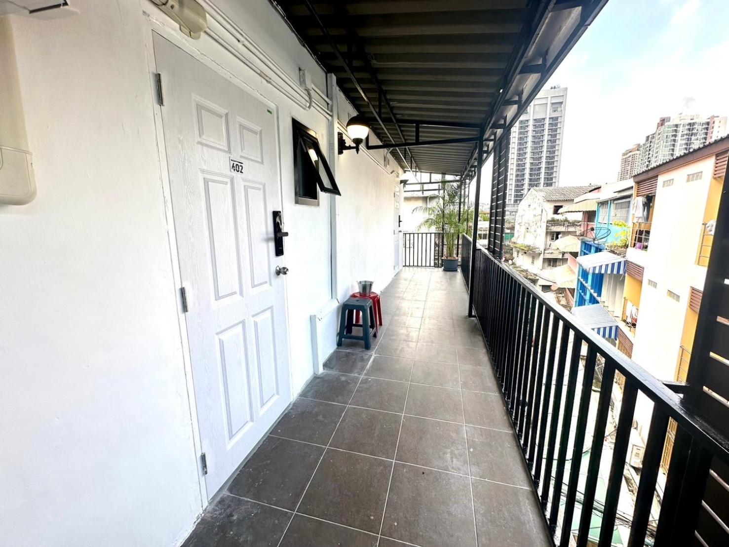 The White Den Chatuchak Bangkok Ngoại thất bức ảnh